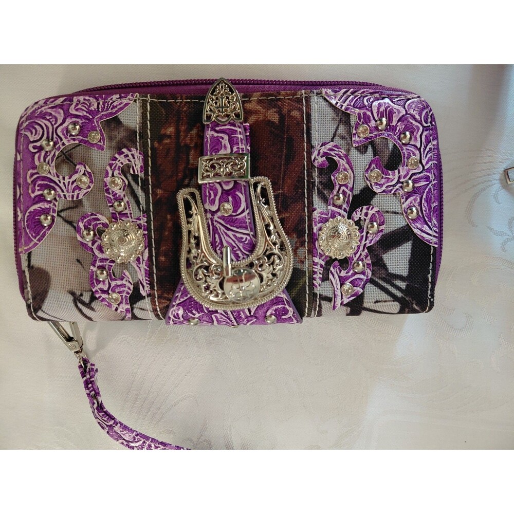 Cowgirl Trendy  Concealed Carry Purse with Wallet and Ammo Pouch Silver Sparkly - Picture 7 of 11